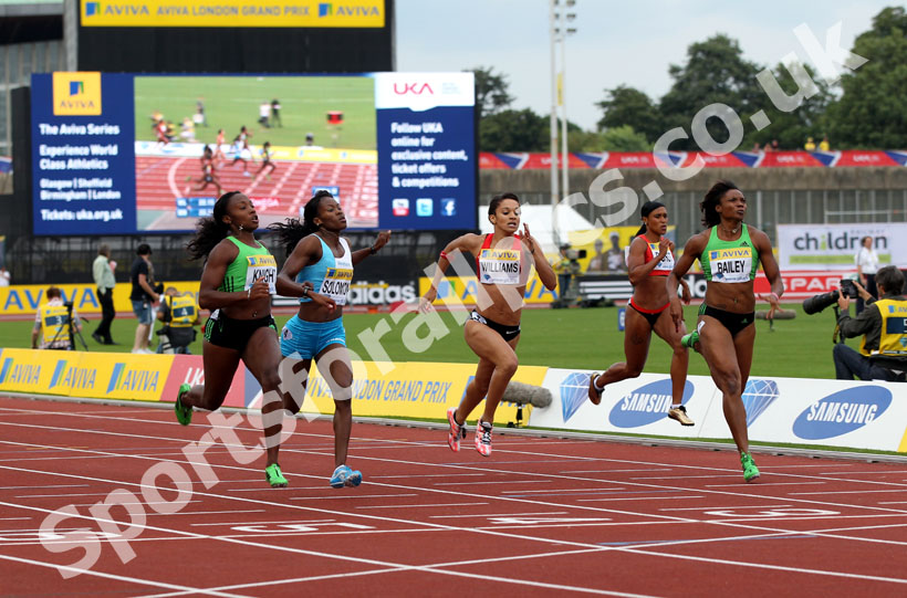 From left to right: winner Bianca Knight, Shalonda Solomon, Jodie Williams, Aleen Bailey and Stephanie Durst, 200 metres, 2011 Aviva London Grand Prix